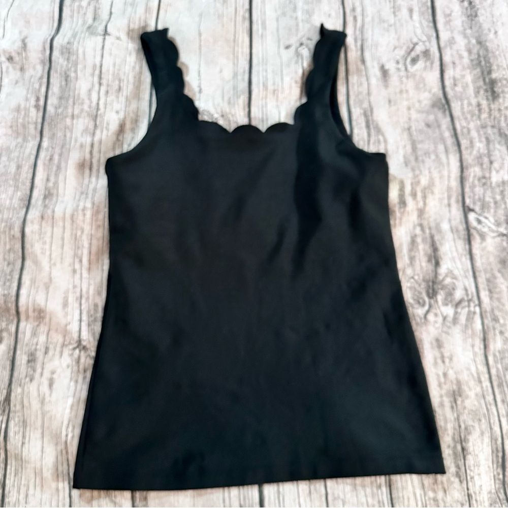 925 Fit Black Scalloped Edge Shelf Bra Tank Top Size Small